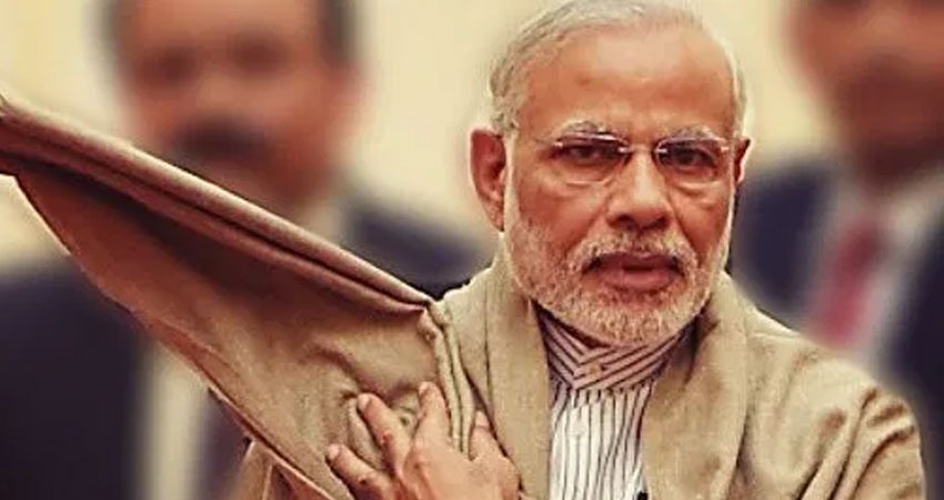 कोरोना संकट के बीच मोदी सरकार ने 6 पारंपरिक पनडुब्बियों के निर्माण को दी मंजूरी कोरोना संकट के बीच मोदी सरकार ने 6 पारंपरिक पनडुब्बियों के निर्माण को दी मंजूरी